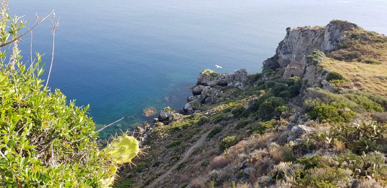 Apartmán L'Isola Di Ago Torregrotta Exteriér fotografie